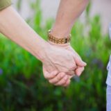 「ときめき」が「ため息」に…変化した夫の体臭。汗と洗濯に向き合い続けた妻が実感した30年の絆【体験談】