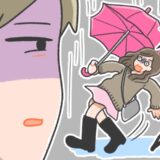 雨の日に転んだ私。彼が心配してくれると思いきや…まさかの反応に「ウソでしょ！？」