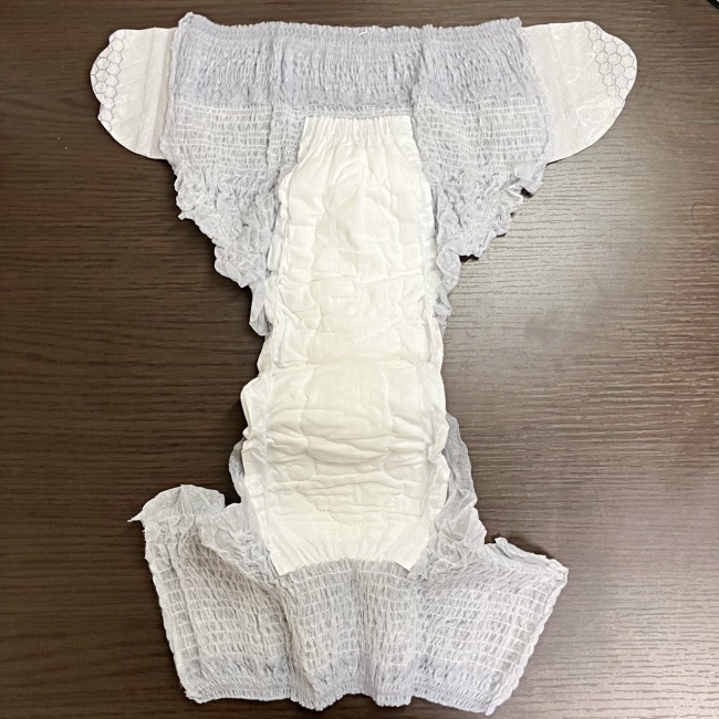 ショーツ型なのに…? ズボンを脱がずにラクラク交換! SNSで話題の「お出かけ交換ショーツ」を試してみた♪