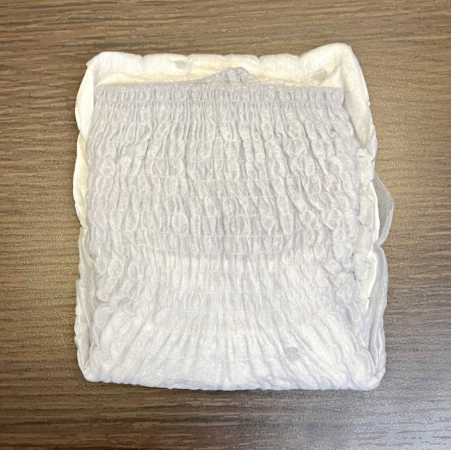 ショーツ型なのに…? ズボンを脱がずにラクラク交換! SNSで話題の「お出かけ交換ショーツ」を試してみた♪