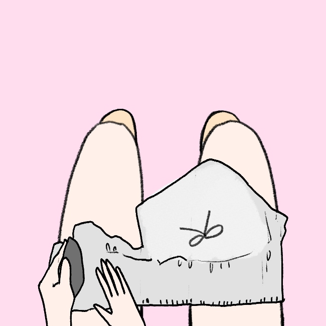 ショーツ型なのに…? ズボンを脱がずにラクラク交換! SNSで話題の「お出かけ交換ショーツ」を試してみた♪