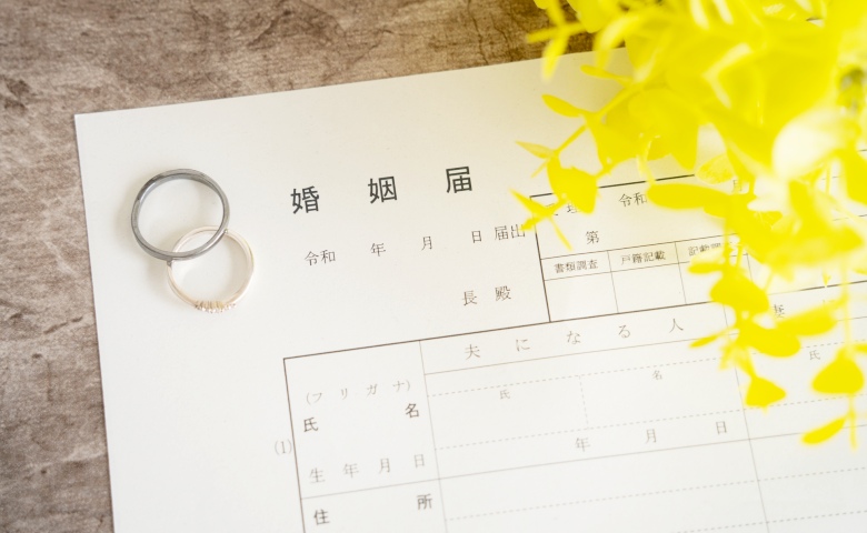【令和8年8月8日】婚姻届は出せる？提出時の注意点、各自治体の特別お祝いイベント♡