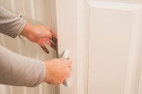 「くっさ～！」子ども部屋のクローゼットからおかしなニオイが…原因がわからず放っておくと、強烈な異臭に！原因は…