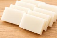 このためだけに「切り餅」買う！【油なしで衝撃の仕上がり！】つまむ手が止まらんんん