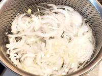 【新玉ねぎを調理する人、全員に知ってほしい！】メーカーも忠告「お酢は使わないで」まさかのワザ2選