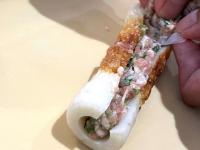 【ちくわ4本、こうするのが正解】特売品が「まるで小籠包」に神進化！？「倍量作ればよかった(泣)」
