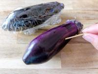 【なす2本とカニカマあったら絶対これ！】包丁も火も使わない！レンチン3分で「震えるほどウマイ！」