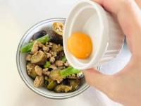 【なすは煮浸しにしないで炒めてーー！】丼1杯ペロリだよ！「ガツンと悶絶級」しみじみウマい！