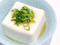 【1丁ペロリだよ！】“あの粉”1振りで豆腐が驚くほどうまくなる！「しょうゆいらず」旨み大爆発！