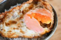 娘「コレおいしすぎるんだけど！」【もう普通の目玉焼きに戻れない】劇的に変わる！「白米との相性200%」やみつき爆誕