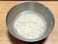 【お願い、茹でたそうめんは氷水につけないで〜】公式推奨の裏ワザを実験してみたら…まさかの結果に！
