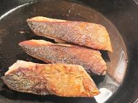 【お願い!さばの切り身はグリルで焼かないで!】「フランスではこう食べます」"シェフの食べ方"