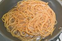 【一つ星店シェフはナポリタンをこう作るのね！】フライパンひとつで超簡単・超おいしい「旨味爆発」