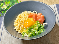 YouTube大バズ！【嘘だろ…完全に"明太釜玉うどん"じゃん】衝撃受ける人続出！「もう丸亀製麺行かなくていいかも！？」再現レシピ