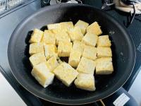 う、うんめぇぇぇぇーーー！！【肉じゃないのに神ステーキ】「パンチ効いてる」「我が家の定番にする」100円以下レシピ