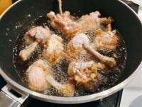 【やっすい手羽先、こうするのが正解！！】土井善晴さん直伝「サクッじゅわぁ」べらぼうに旨い食べ方