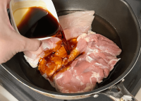 【鶏肉買っても、焼かないでーー！？】生のままドボ〜ン！！「こうすれば良かったのね」「無限に食べられる♡」まるでチャーシュー