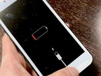 【ただでさえ不安なのにスマホ充電まで…泣！】いざという"緊急時"に備えナシはありえない！？→防災士「4つの“緊急充電方法”知ってください」