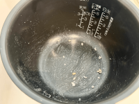【炊飯器の“あそこ”洗わないんだけど…→絶対やめて！】「大手メーカーも警告してるし、細菌性食中毒のリスクも…」知らなかったではすまない理由