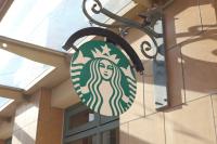 うおぉ〜!!知らなきゃ損！【スタバ】元店員も上級者も唸る「ピンクの1杯」でテンション爆上げ！