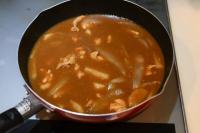 【カレー、その作り方…本当にやめてーー！】「なぜかみんなやりがち…」「菌が繁殖」料理家が"ハッとする警告"→「うわ！やってた(反省)」