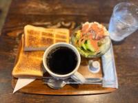 本当は教えたくない…【青森県】"リアルに1人で通う"レトロ喫茶店モーニング「極厚バタートースト」「超好みのポテサラ」"税込670円"で至福大人時間