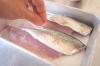 【お願い！スーパーで買った"あじ"、そのままフライにするの待って！】DAIGOも台所で大絶賛！「これもうお店の味やん…」「ありもの調味料で一瞬…！」