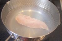 スーパーで買った【特売のささみ】"この食べ方"が大大大正解！「調味料にまさかのアレ使うとか天才か！」「主役級の副菜、爆誕しちゃったよ…！」