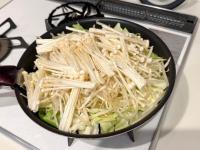 【豚肉とキャベツすぐ炒めちゃう人〜！全員やってみて！！】生産者さんが教える"バンバンのせるだけ"「超簡単」「8分ほったらかし」超超うんまい食べ方
