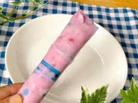 夏休みに子どもと作りたすぎる！【砂糖使わず"あの液体"使う】にゅう〜っと出てくる"シャリシャリひんや〜り"スイーツ「混ぜて凍らせるだけ♪」
