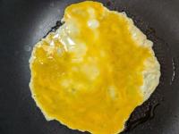 【"おばあちゃん"の作る卵焼き】→巻かない！？40秒で完成…「目からウロコ」「卵1個でも失敗しない」お弁当に最高だったレポ