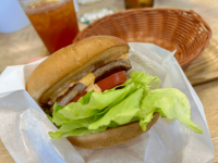 朝マックから浮気してゴメン【あのチェーン店の方】が今はすごい！！最安値"コーヒー付き400円"！？「朝10時半まで限定」「もう3回行った」神コスパ