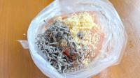 コレ作るために【鶏むね肉】買ってくる！！味付け"塩昆布"だけ！？「騙されたと思ってやってみ」超超うんま〜い食べ方が気になる