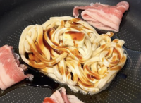 【家に"冷凍うどん"ある人、全員コレ作ってみて！】"社畜"が教える爆速レシピが話題「蓋して3分→しみっしみ」「うんまっ」感動です…