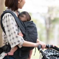 「私に電話しなさい」ひとりで双子を連れてタクシー移動!最初は冷たかった運転手さんに救われた話