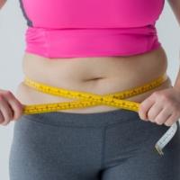 洋服のサイズがピンチ!下半身太り解消のダイエットで5kg減、ウエスト5cm減に成功!【体験談】