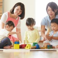 どこでも走り回り、発達が遅めの長男。疲弊していた私は次男の妊娠がわかると不安になってしまい…【体験談】