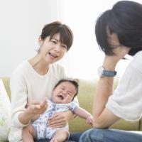 「私だって髪切りたい!」産後ボサボサ頭の私をよそに、月イチで美容院へ通う夫にイライラMAX!