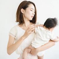 生まれたばかりの息子がかわいいと思えない…罪悪感に苦しんだ私がとった選択は【新しい家族のカタチ】