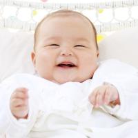 古風で日本的「レトロネーム」ブーム!花モチーフが人気!女の子の名前で人気の漢字とは?