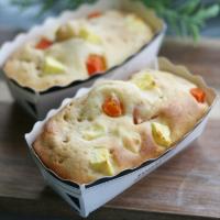 【離乳食完了期】ホットケーキミックスで簡単さつまいもとにんじんのみるくケークサレ