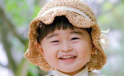 【驚異の安定感】8月男の子の名前、3年間TOP10入りし続けた「神5」がいた！驚きの共通点とは？