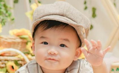 【深イイ！】「世界とつながる人に…」夏生まれの男の子に名付けたグローバルネーム→漢字に込められた想いとは？