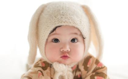 新年ベビーに親が託した「夢が叶う」名付けとは？【縁起が良すぎる！】女の子に人気の名前トレンド、結果は…