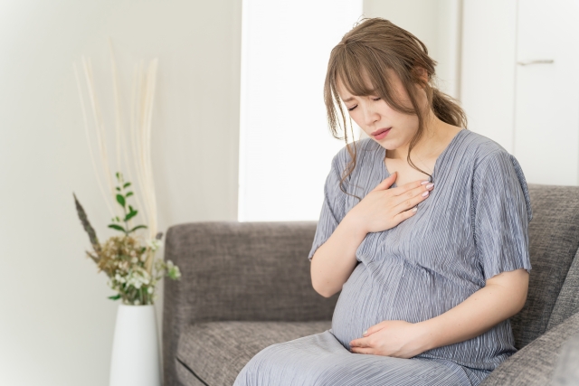 【助産師監修】つわりになりやすい人の特徴とは?体質・性格・生活習慣から見える傾向とセルフチェック法