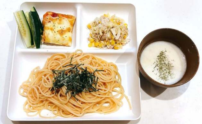 【もう食費ムリ…と思ったら見て！】5人家族×月2万台の“リアル1週間献立”「ガチで助かるやつじゃん！」