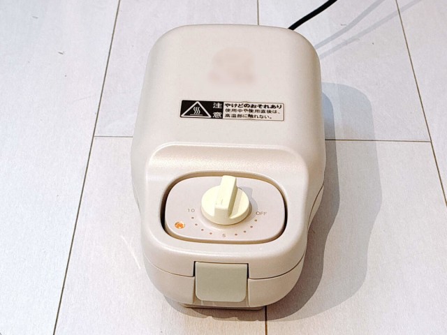 ホットサンドメーカーで餃子