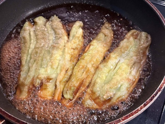 茄子の蒲焼丼