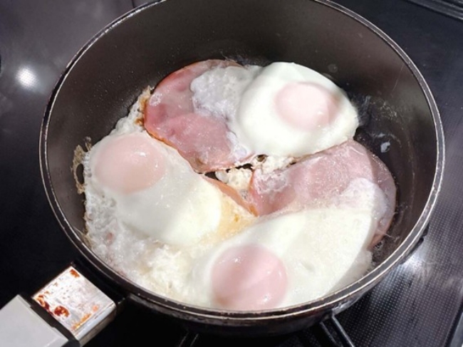目玉焼き