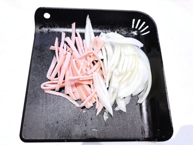 豆腐のトマトピザ